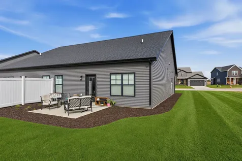 7 Prairie Trail Monticello IL 61856