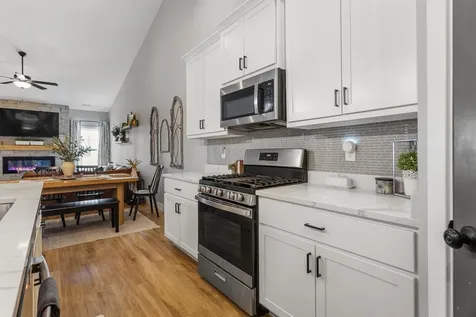 7 Prairie Trail Monticello IL 61856