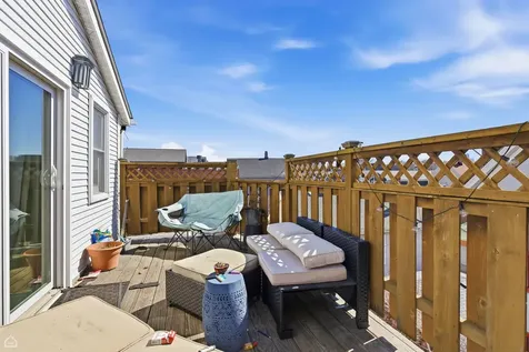 1337 West Barry Avenue Chicago IL 60657