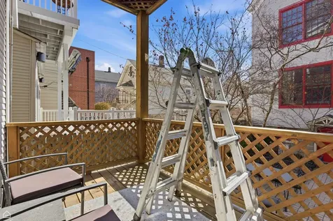 1337 West Barry Avenue Chicago IL 60657