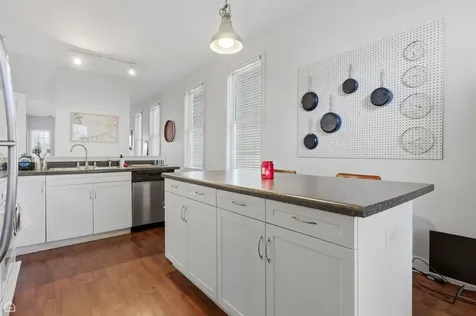 1337 West Barry Avenue Chicago IL 60657