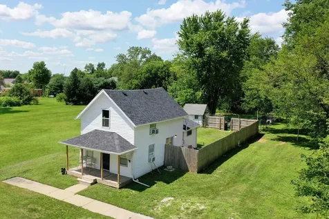 1506 East 2710n Road Clifton IL 60927