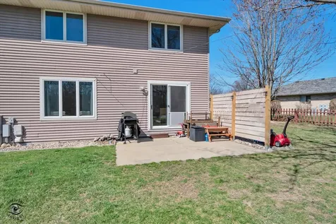 426 South Walnut Street Manteno IL 60950