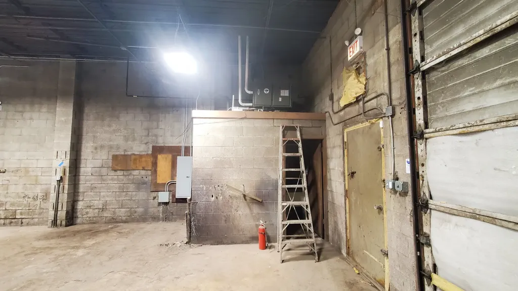 4251 North Western Avenue Chicago IL 60618