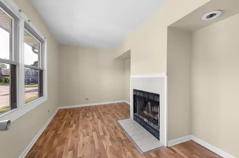 111 East Magnolia Street Arlington Heights IL 60005
