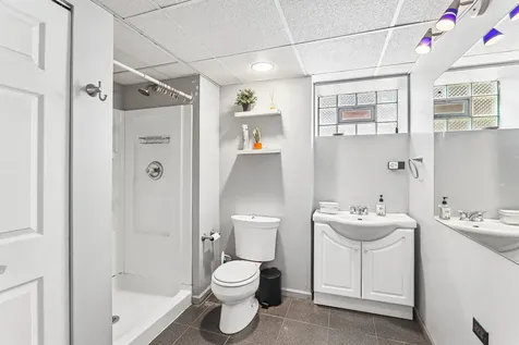 2104 Portsmouth Avenue Westchester IL 60154