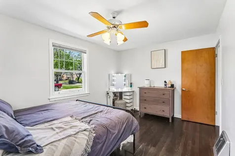 2104 Portsmouth Avenue Westchester IL 60154