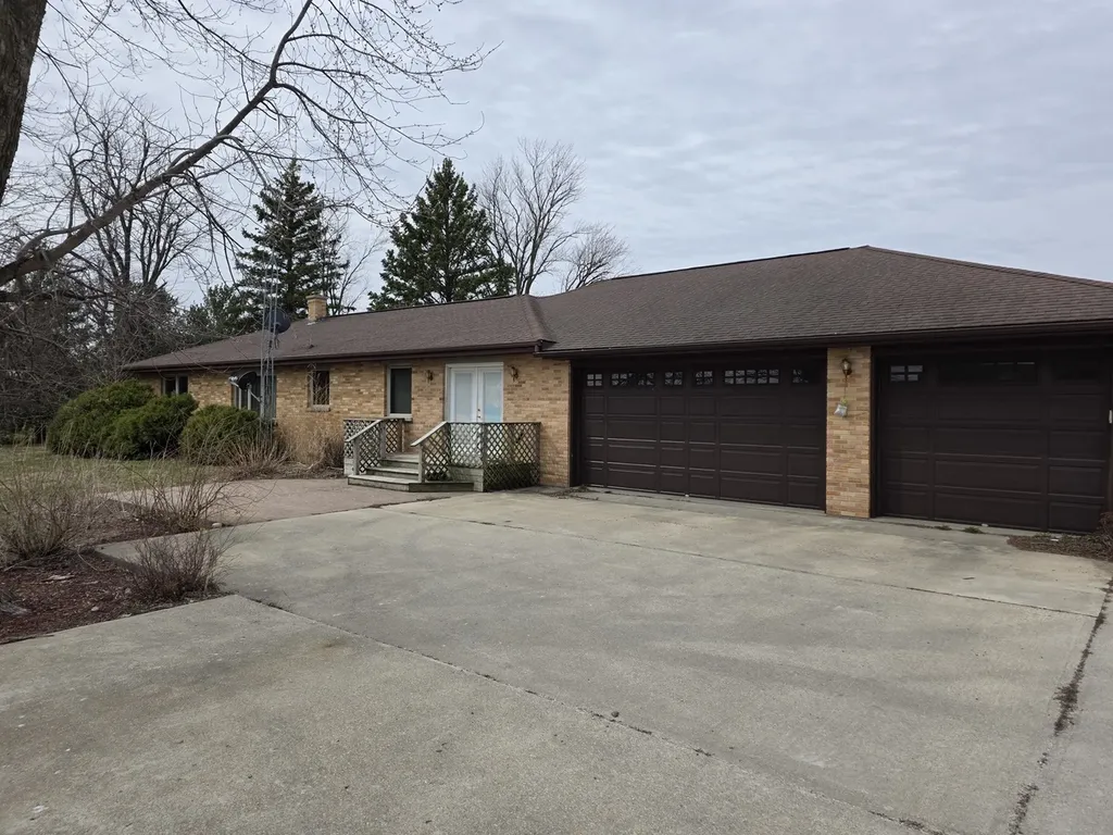 8132 Matznick Road Prophetstown IL 61277