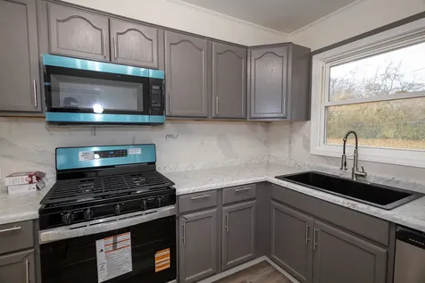 414 Shabbona Drive Park Forest IL 60466