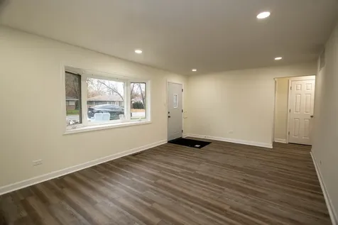 414 Shabbona Drive Park Forest IL 60466