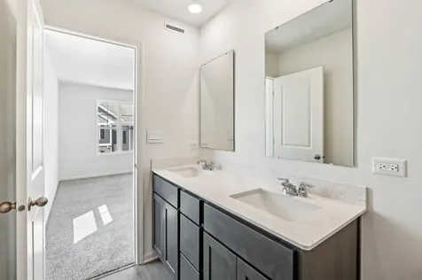 17339 Ulster Drive Tinley Park IL 60477