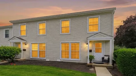 1694 Valley Forge Court Wheaton IL 60189