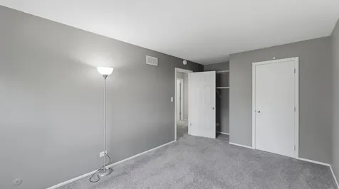 1694 Valley Forge Court Wheaton IL 60189