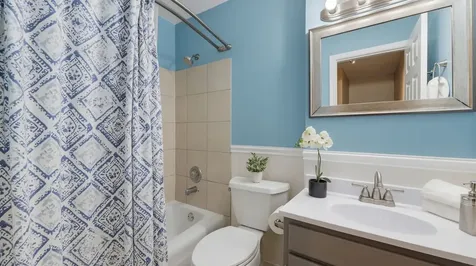 1694 Valley Forge Court Wheaton IL 60189