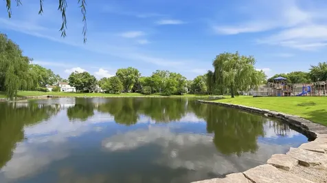 1694 Valley Forge Court Wheaton IL 60189