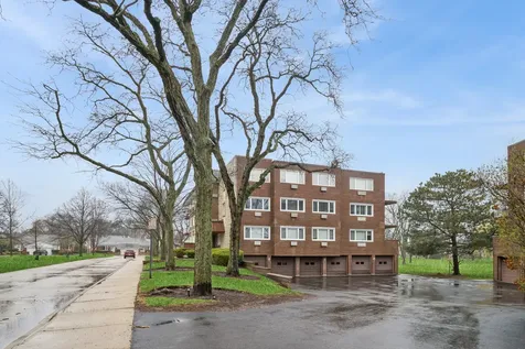 2700 East Bel Aire Drive Arlington Heights IL 60004