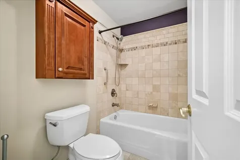 2700 East Bel Aire Drive Arlington Heights IL 60004