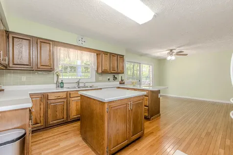 8908 East 1400 North Road Bloomington IL 61705