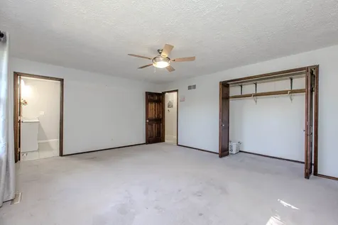 8908 East 1400 North Road Bloomington IL 61705