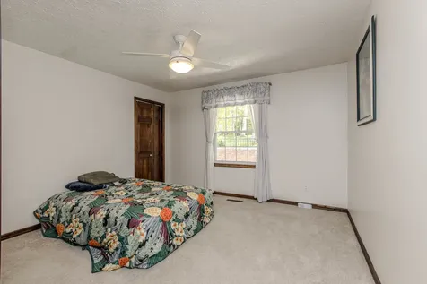 8908 East 1400 North Road Bloomington IL 61705