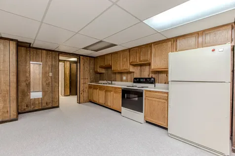 8908 East 1400 North Road Bloomington IL 61705