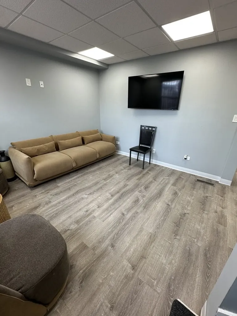 2445 West 71st Street Chicago IL 60629