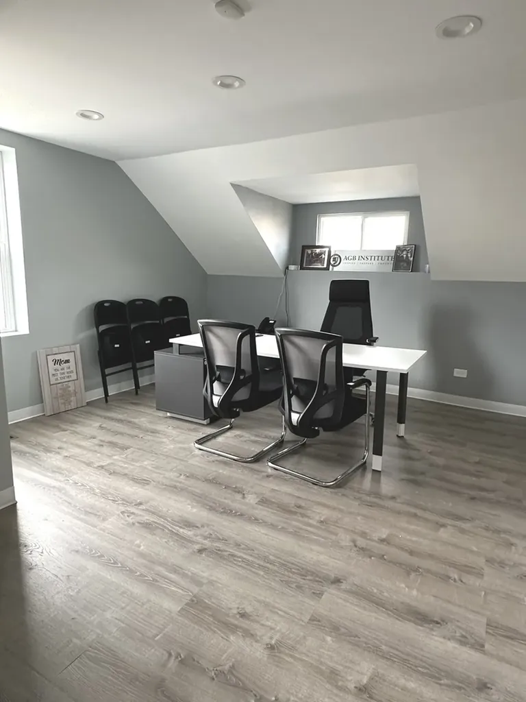 2445 West 71st Street Chicago IL 60629