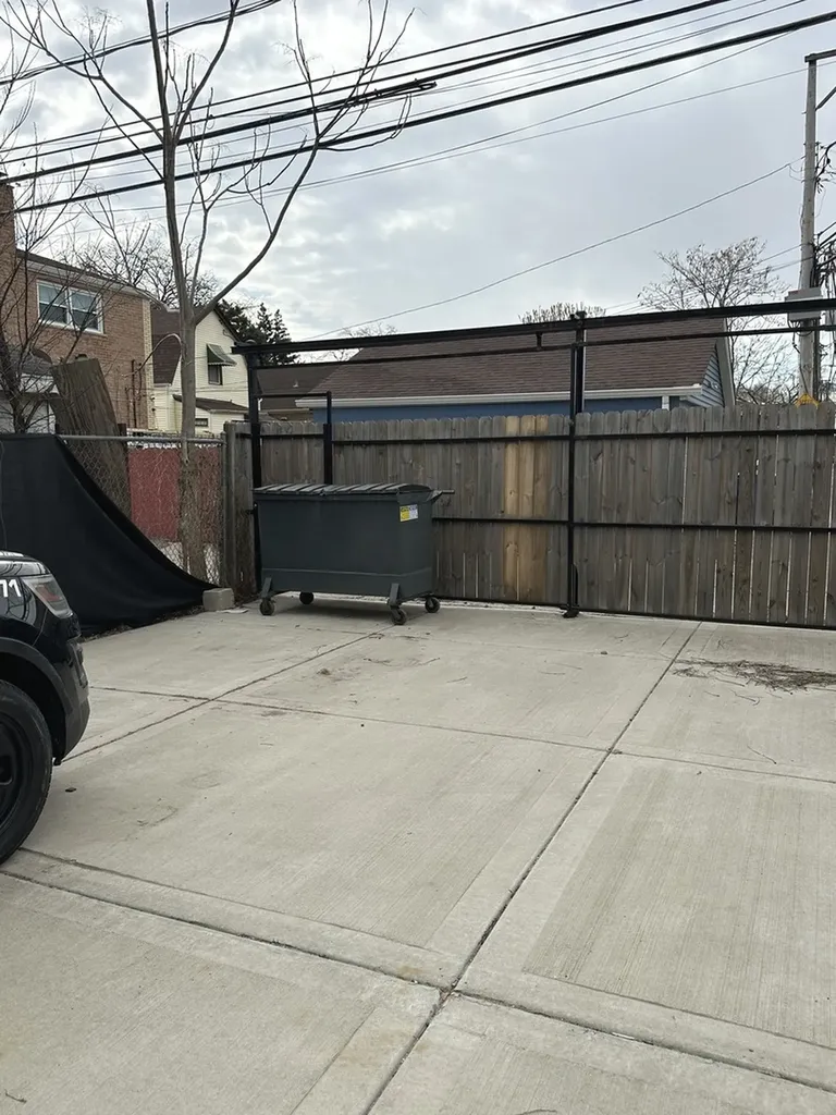 2445 West 71st Street Chicago IL 60629
