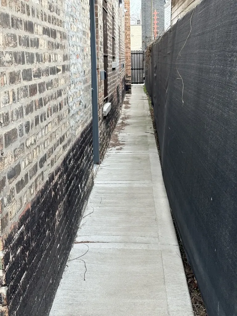 2445 West 71st Street Chicago IL 60629