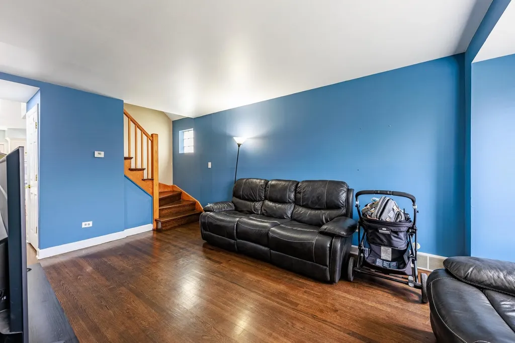 8009 South Kolin Avenue Chicago IL 60652