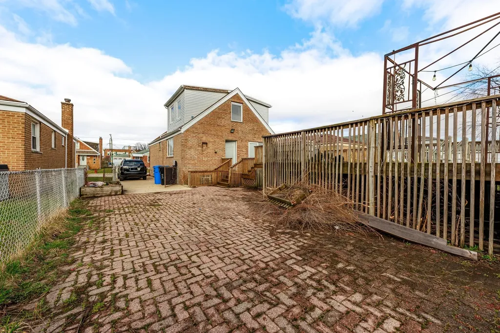 8009 South Kolin Avenue Chicago IL 60652
