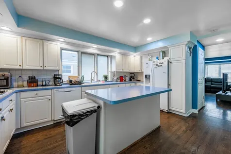 8009 South Kolin Avenue Chicago IL 60652