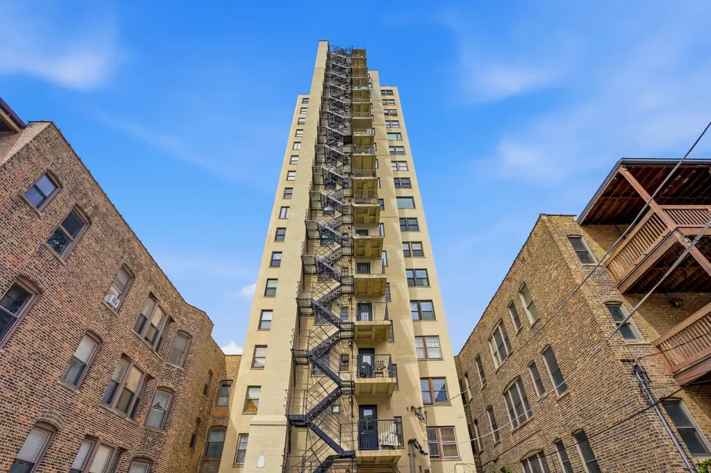 5421 South Cornell Avenue Chicago IL 60615