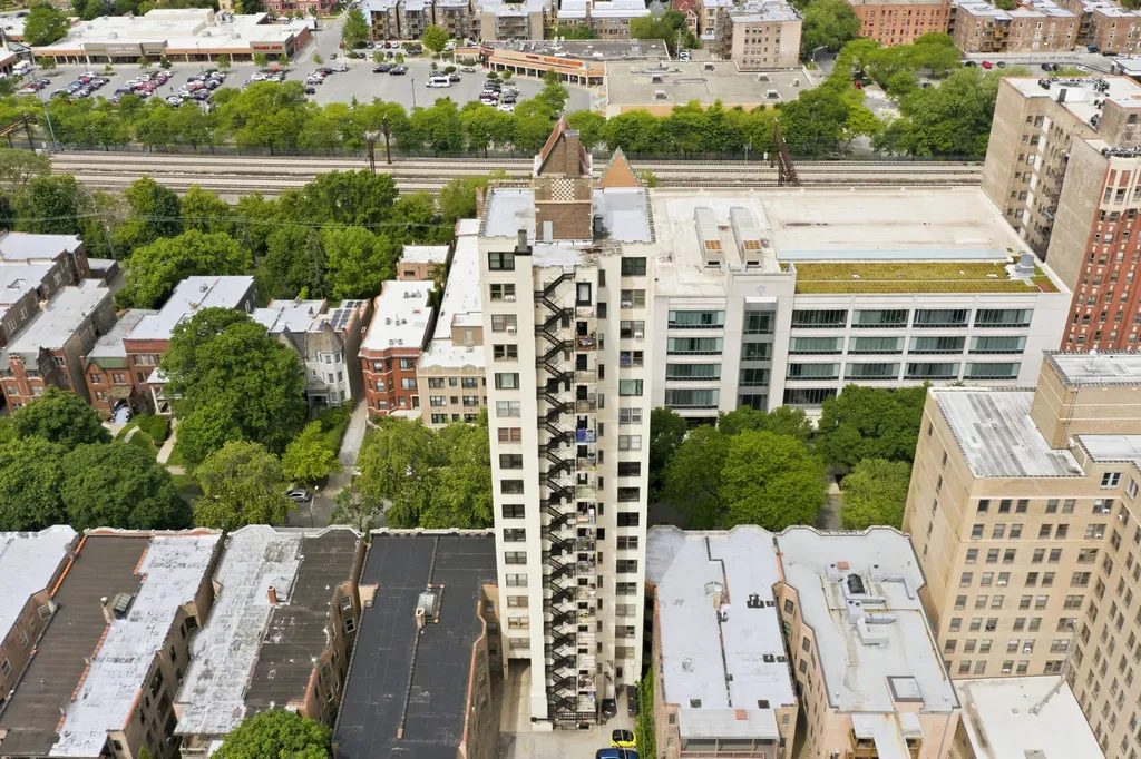 5421 South Cornell Avenue Chicago IL 60615