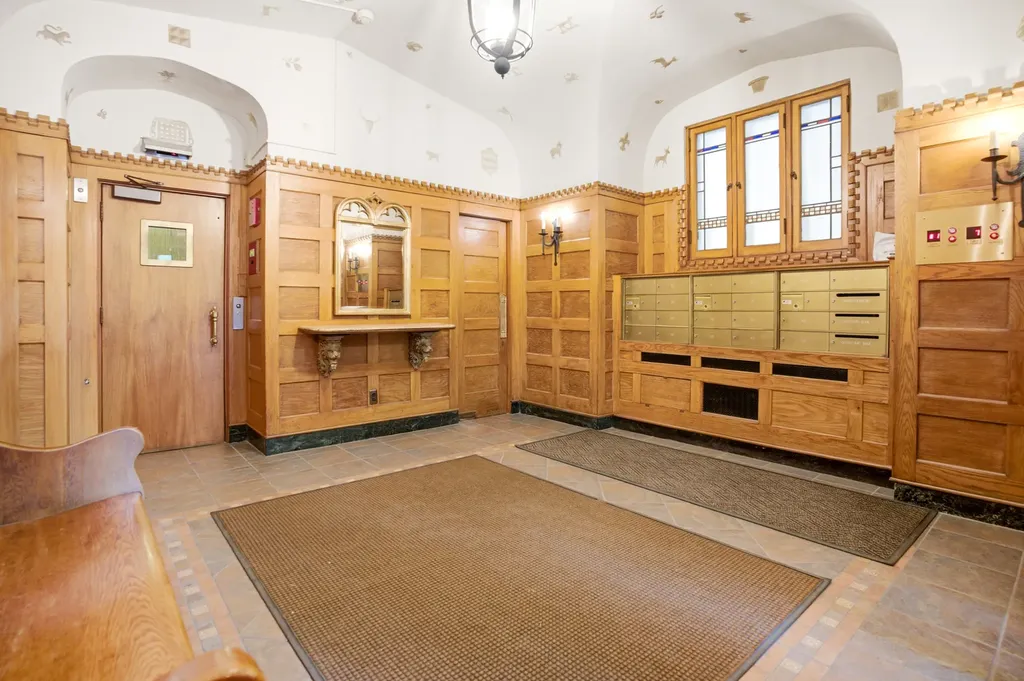 5421 South Cornell Avenue Chicago IL 60615