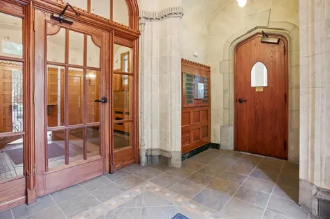 5421 South Cornell Avenue Chicago IL 60615