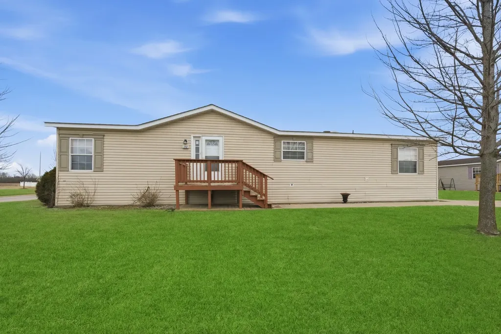 157 Sparrow Drive Lynwood IL 60411