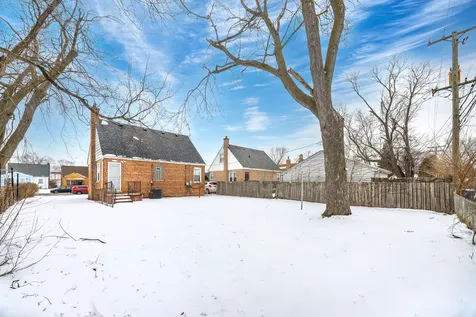 1527 Wentworth Avenue Calumet City IL 60409