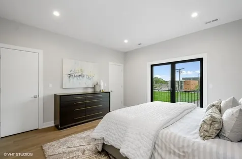 6242 South Greenwood Avenue Chicago IL 60637