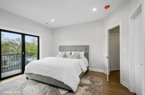 6242 South Greenwood Avenue Chicago IL 60637