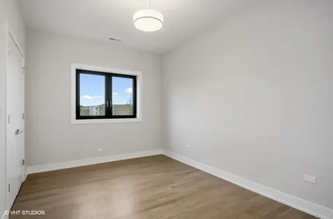 6242 South Greenwood Avenue Chicago IL 60637