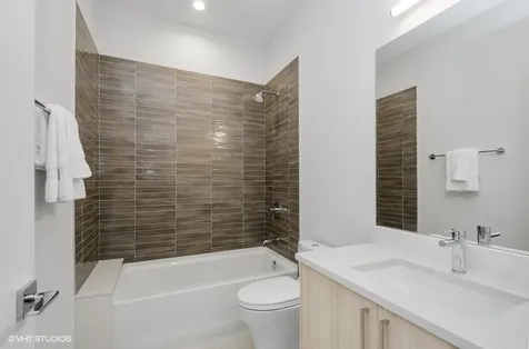 6242 South Greenwood Avenue Chicago IL 60637