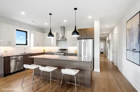 6242 South Greenwood Avenue Chicago IL 60637