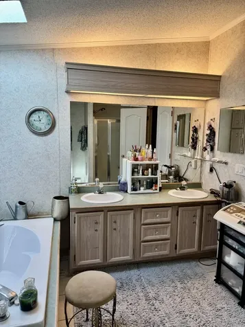 265 Tulip Circle Matteson IL 60443