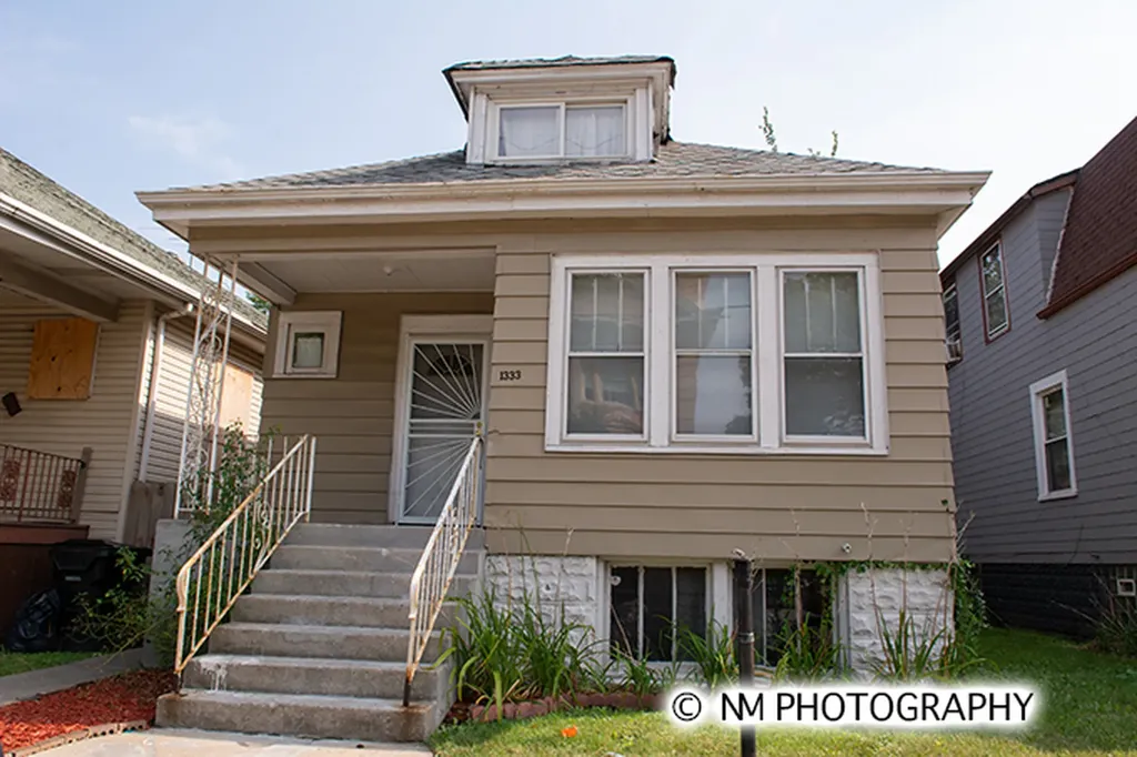 1333 West 71st Street Chicago IL 60636