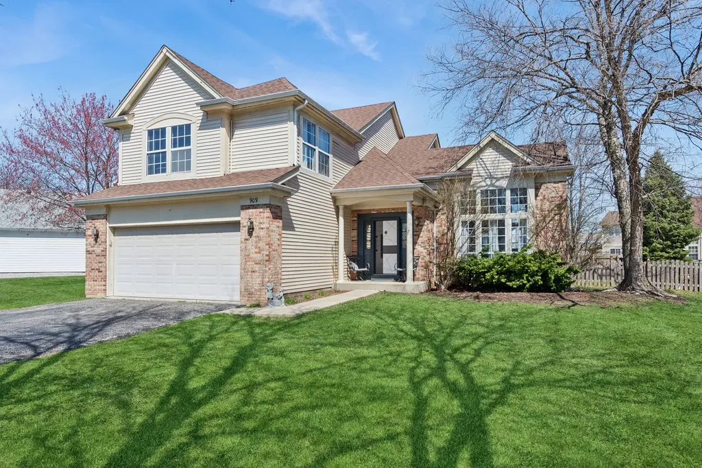 909 Brompton Circle Bolingbrook IL 60440