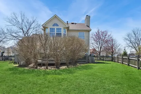 909 Brompton Circle Bolingbrook IL 60440