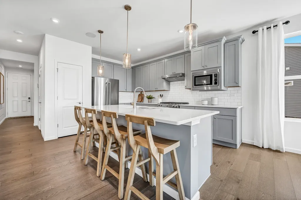 3288 Wildlight Road Aurora IL 60503