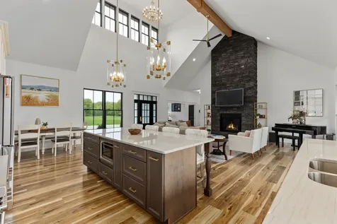 10028 East Pineridge Drive Effingham IL 62401