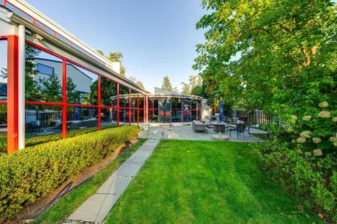 2100 Pfingsten Road Northbrook IL 60062